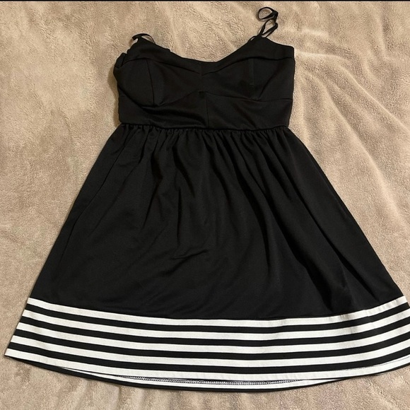 Wet Seal Spaghetti Strap Dress - Picture 2 of 3